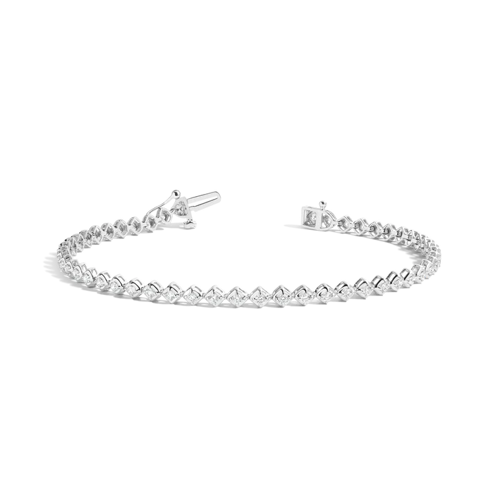 Barjeel tennis bracelet with kite-set lab-grown diamonds in 18k white gold
